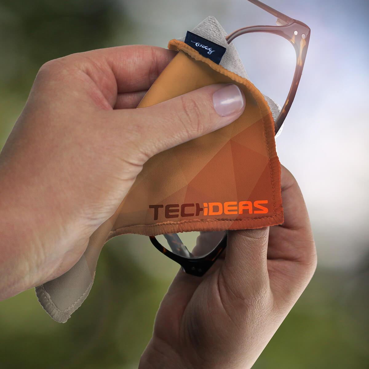 The Essentials Smart Valü Cloth | HALO Branded Solutions
